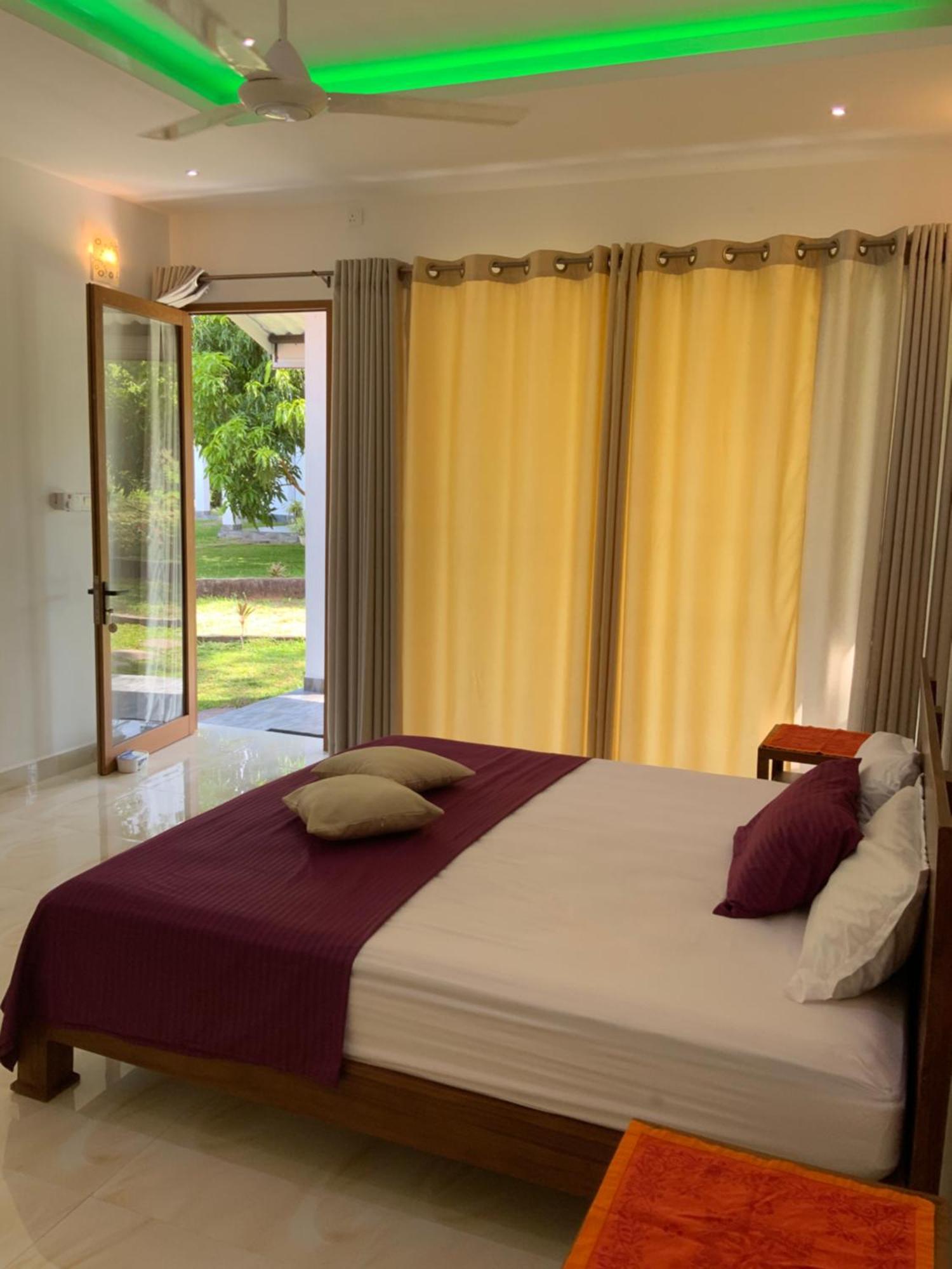 Nature Resort Polonnâruvâ Extérieur photo